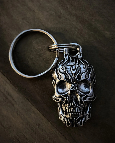 BBK-03 Flame Skull Keychain | Wallet Chains/Key Leash