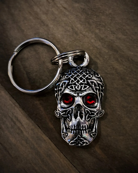 BBK-110 Celtic Skull Diamond Keychain | Wallet Chains/Key Leash